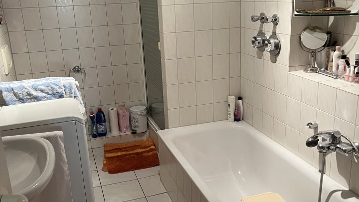 Gepflegte Kapitalanlage - bestens geschnitten, ausgesprochen zentral, ruhig und Tiefgarage inklusive