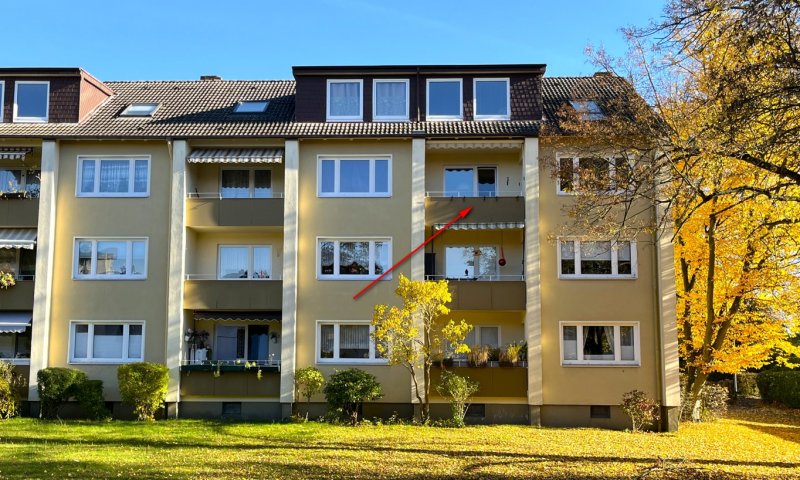 Vom Balkon einen Elbblick erhaschen -ideal geschnitten, schön hell sowie großer Keller und Stellplatz inkl.