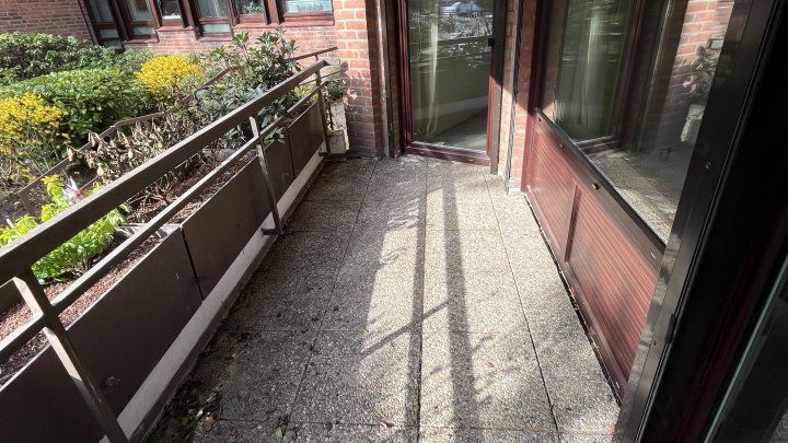 Keine Käuferprovision - herrlich ruhig, Südbalkon, Tiefgarage und ein Katzensprung ins Zentrum