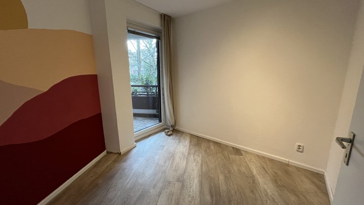 Keine Käuferprovision - herrlich ruhig, Südbalkon, Tiefgarage und ein Katzensprung ins Zentrum
