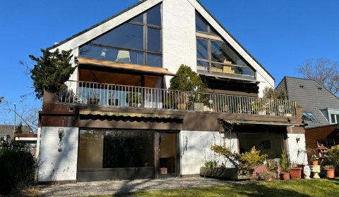 Zur Sonne ausgerichtet