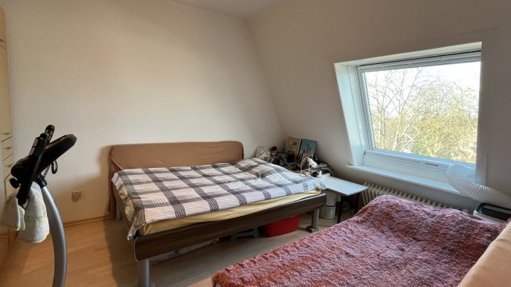 Grundsolider Mieter inklusive - ideal geschnittene Kapitalanlage mit herrlichem Südbalkon