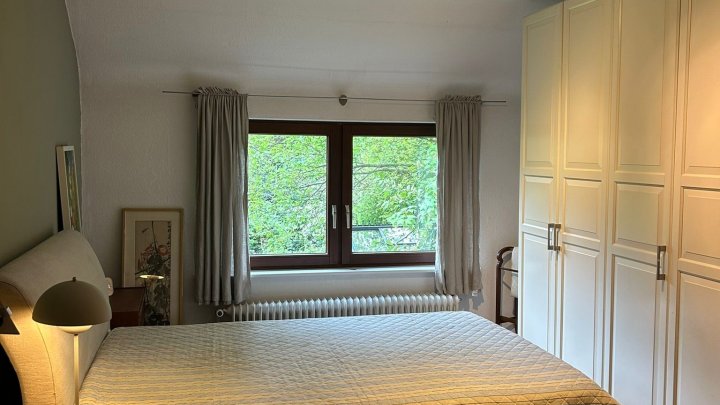Keine Käufercourtage - Liebevoll gestaltetes Zuhause mit Garten wie ein kleiner Park